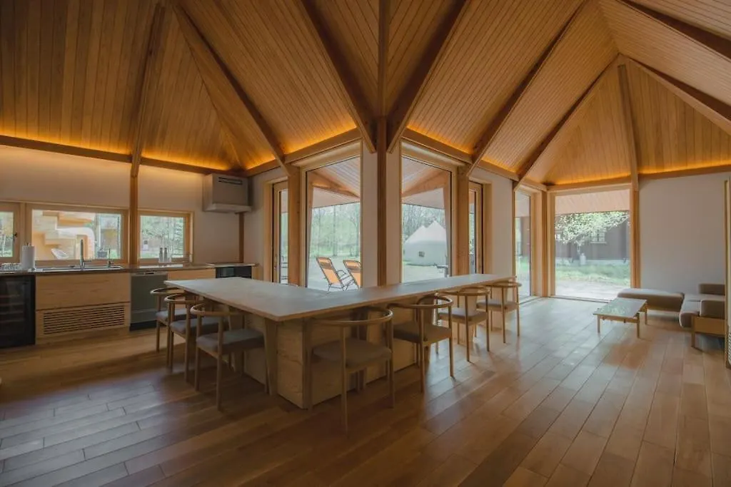 The Nest Teshikaga Villa 0*,  Japonya